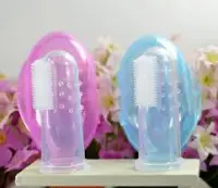 Silicon baby finger toothbrush with cover. কভার সহ সিলিকন বেবি ফিঙ্গার টুথব্রাশ — 6